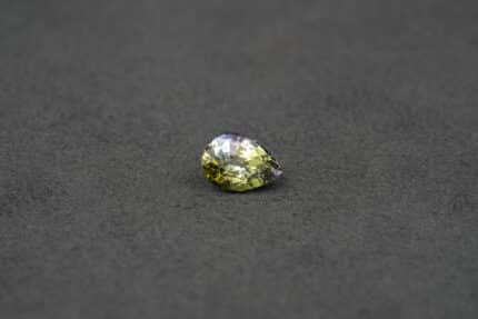 Tanzanite poire non chauffée, 2.3 cts