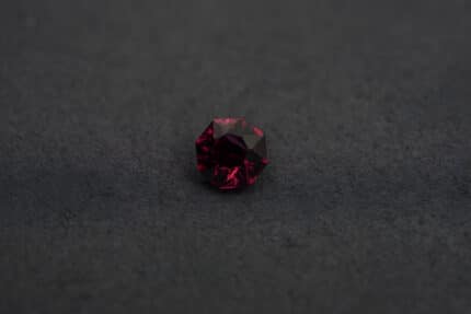 Grenat rhodolite, rond, 1.11 cts