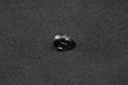 Spinelle poire, 0.86 ct