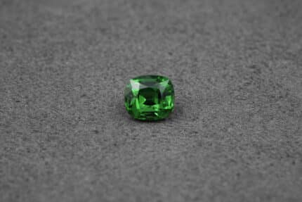 grenat tsavorite