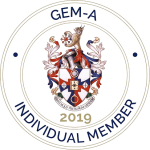 Bonne nouvelle pour tous les passionnés de gemmes et de pierres précieuses ! CKYSTONES est désormais membre officiel de GEM-A (The Gemmological Association of Great Britain), une référence mondiale en matière de gemmologie.
